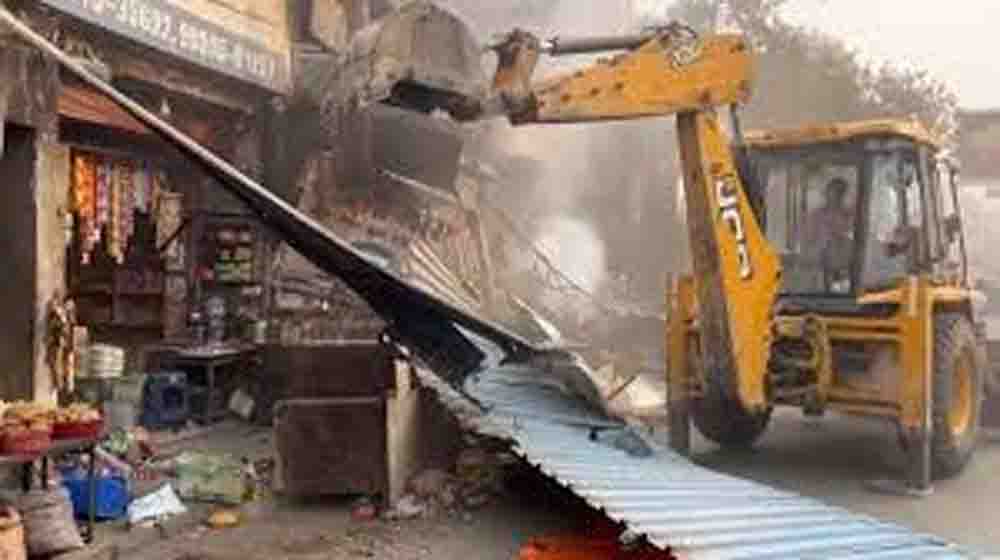 भूमाफियाओं के दुस्साहस पर प्रहार, जयपुर में तीसरी बार जमींदोज की गई अवैध कॉलोनी, 8 बीघा जमीन मुक्त