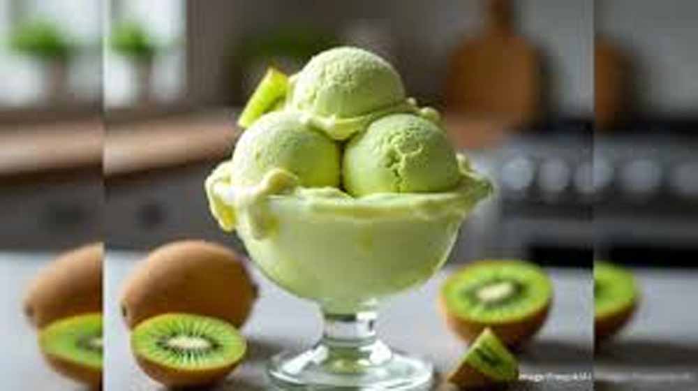 घर पर बनाएं कीवी आइसक्रीम, गर्मी में मिलेगा ठंडक और ताजगी का स्वाद