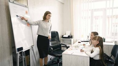 AI के दौर में बदल रहा शिक्षा क्षेत्र, टीचिंग से ज्यादा इन नौकरियों की बढ़ेगी मांग