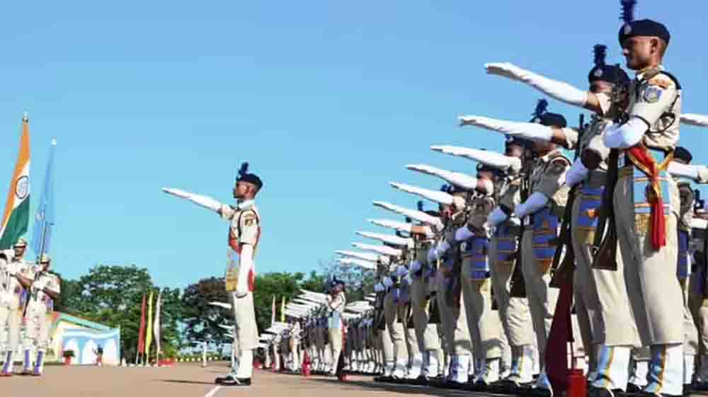 CRPF में 9000 से अधिक पदों पर बंपर भर्ती, कॉन्स्टेबल और ट्रेड्समैन के लिए नोटिफिकेशन जारी