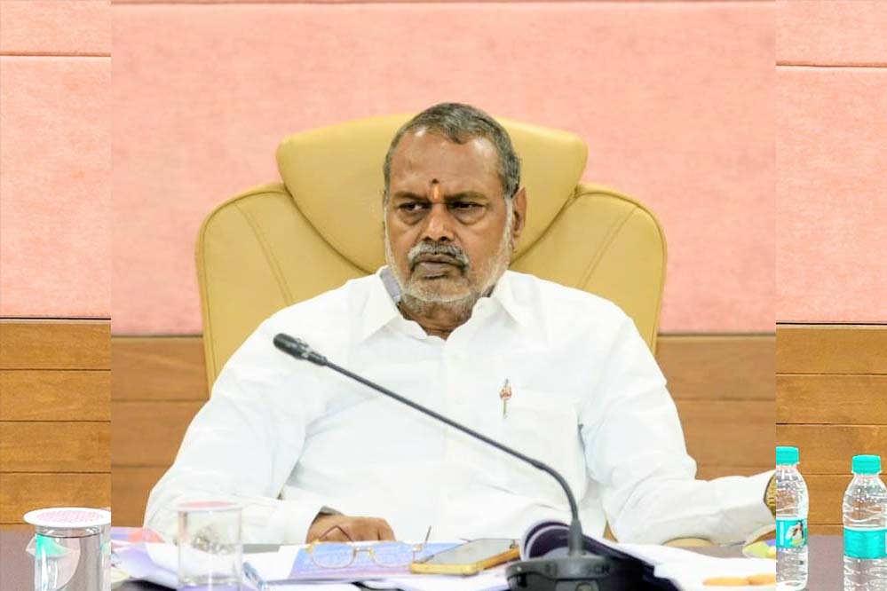 सामाजिक न्याय योजनाओं में मैदानी अमले के अनुभव को किया जाएगा शामिल: मंत्री कुशवाह