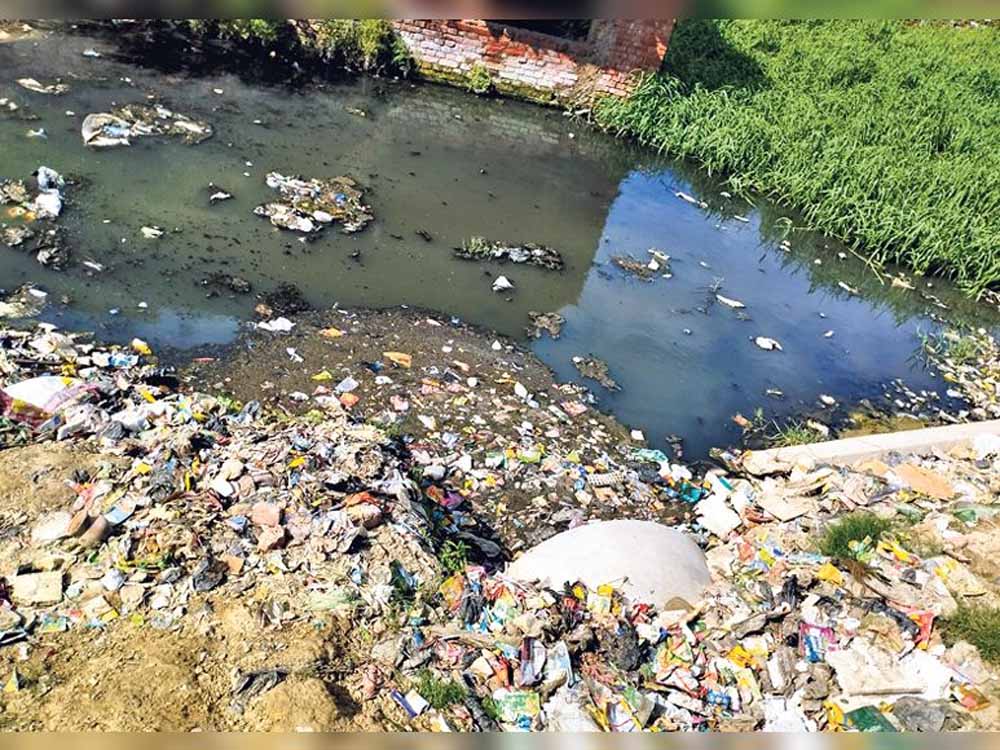 अंबाला में जनता का मूड बदला, विकास नहीं तो वोट नहीं का रुख पानी निकासी और