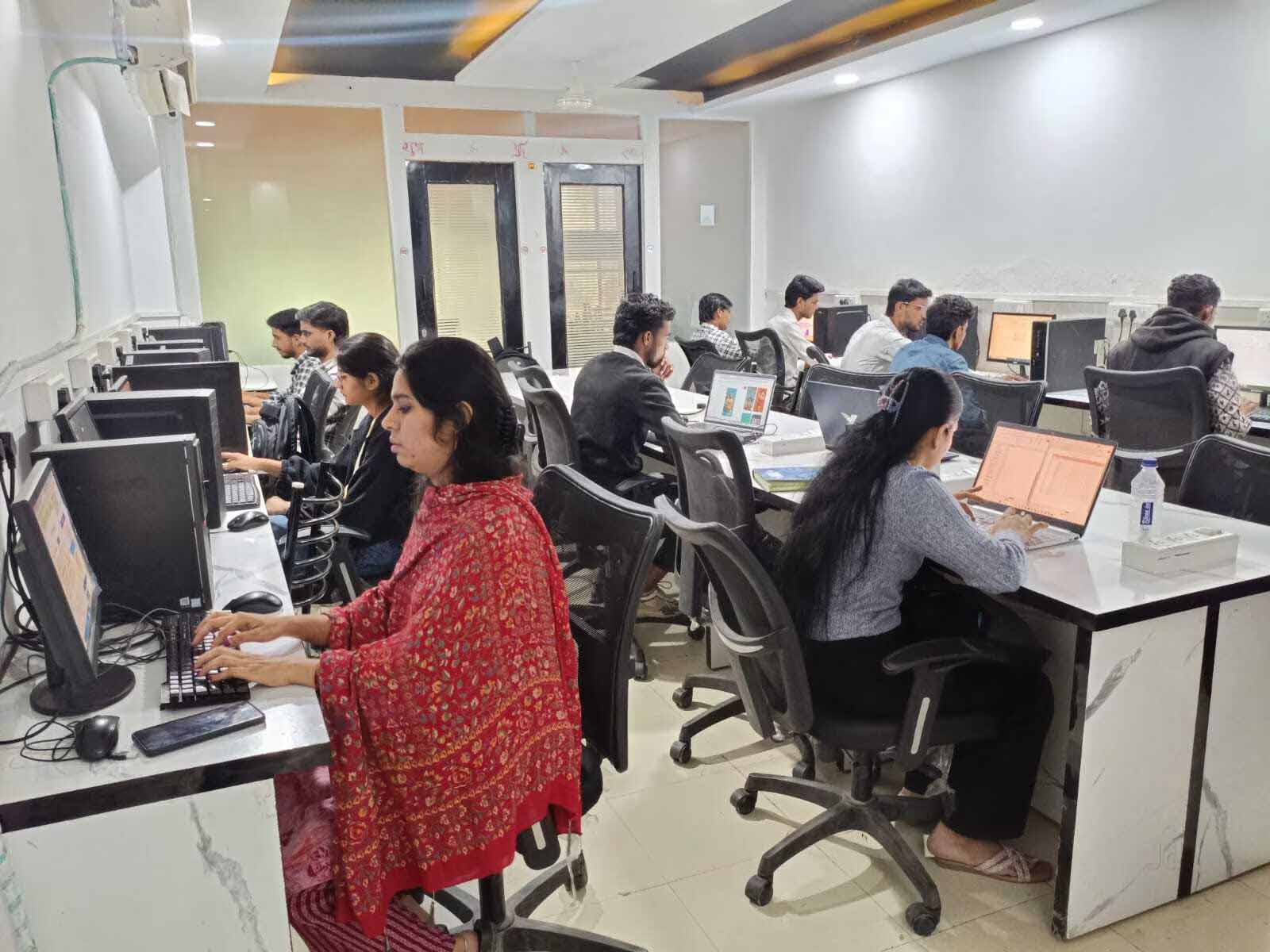 शिक्षा विभाग का बड़ा एक्शन,कंप्यूटर शिक्षकों की फाइलों की जांच तेज