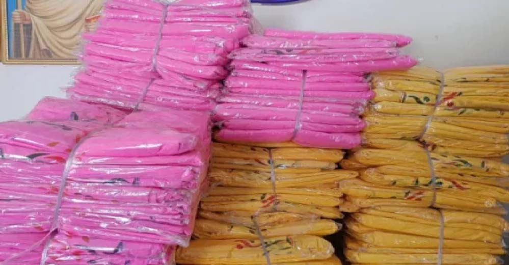 आंगनबाड़ी कार्यकर्ताओं को साड़ी वितरण तय मापदंड और पारदर्शी प्रक्रिया के तहत