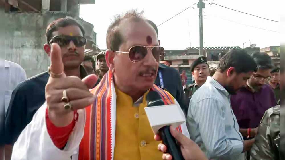 ‘बड़े भाई’ वाले बयान पर विजय सिन्हा ने दी सफाई, कहा- मैं सीएम की रेस में नहीं