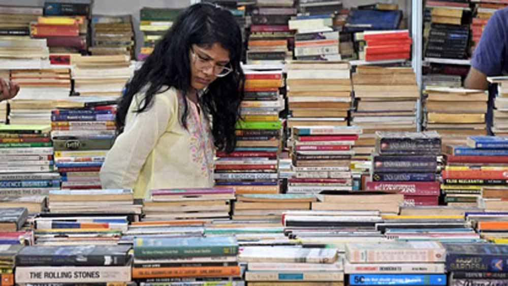 अब नहीं चलेगी निजी स्कूलों की दादागिरी, SCERT किताबें मिलेंगी फ्री