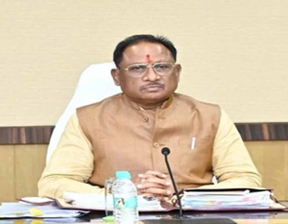 श्रमिकों के बच्चों को शिक्षा में सहारा: नोनी बाबू योजना के तहत 50 लाख तक की मदद