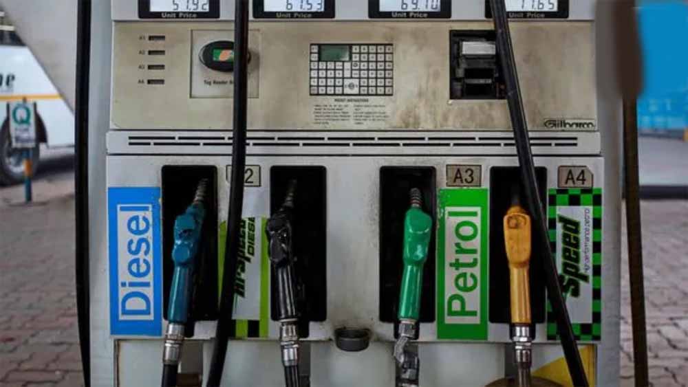 Fuel Crisis की खबरें बेबुनियाद: छत्तीसगढ़ सरकार ने स्टॉक पूरा बताया, अफवाहों से बचने की अपील