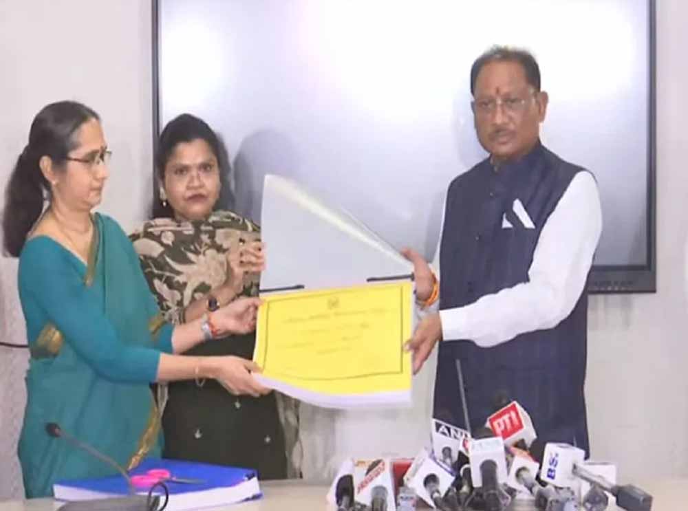 छत्तीसगढ़ बोर्ड रिजल्ट में बेटियों का जलवा, 10वीं-12वीं में पास प्रतिशत शानदार