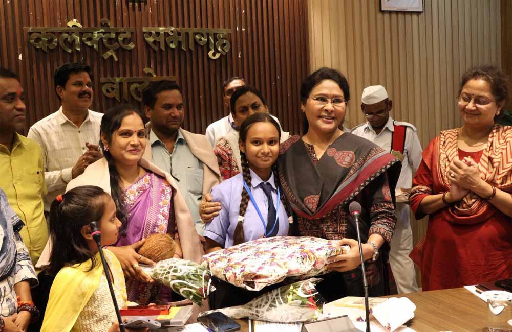 सेजेस कन्नेवाड़ा की हिमांशी को उज्ज्वल भविष्य की दी शुभकामनाएं