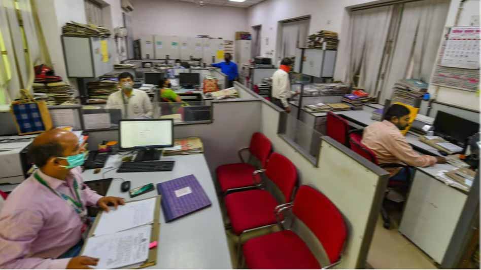 संविदा कर्मियों के लिए खुशखबरी, 65 वर्ष तक सेवा जारी रखने की अनुमति