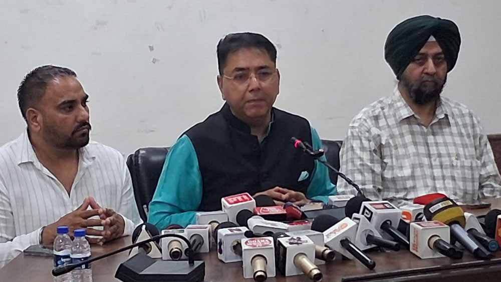 पंजाब में बड़ा इंफ्रास्ट्रक्चर बूस्ट: ‘रोशन पंजाब योजना’ से गांव होंगे रोशन, सुरक्षा व्यवस्था सख्त