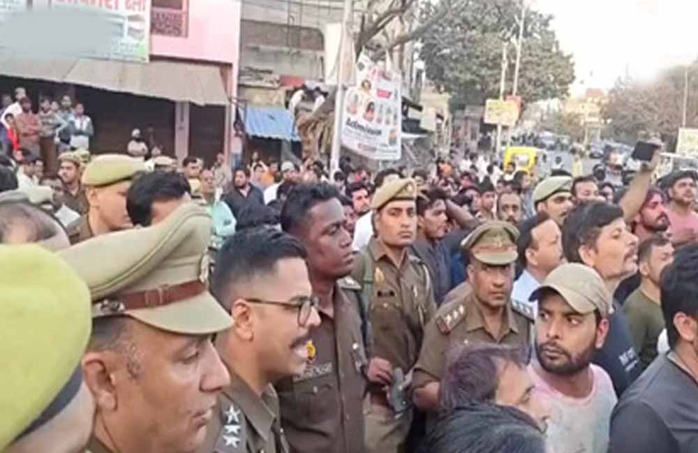 Sangrur में हिंसक झड़प, ट्रक यूनियन विवाद के बीच पुलिस पर हमला