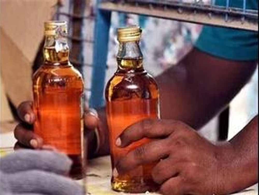 एक्साइज नीति में राहत: ठेकेदारों की फीस 15% तक घटी, कारोबार को मिलेगा सहारा