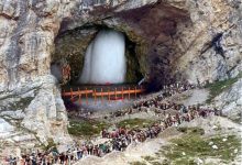 Amarnath Yatra Registration Rush: जालंधर में श्रद्धालुओं की भीड़, बैंक के बाहर लंबी लाइनें