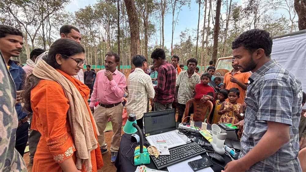 सुशासन एक्सप्रेस के ज़रिए नारायणपुर के दूर-दराज के गांवों को घर तक सर्विस मिलती है