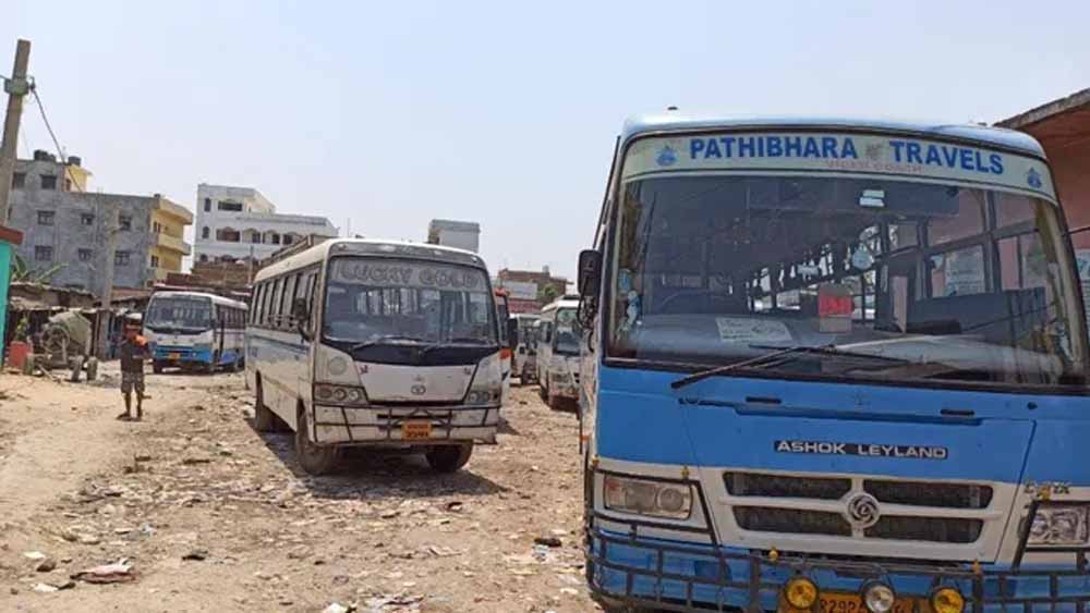 साढ़े 4 करोड़ की योजना कागजों में दबी, गोपालगंज आज भी बस स्टैंड को तरसा