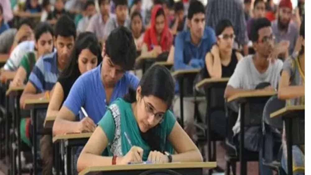 प्रदेशभर में सख्त निगरानी के बीच परीक्षा सकुशल सम्पन्न प्रदेशभर में सख्त निगरानी के बीच परीक्षा सकुशल सम्पन्न