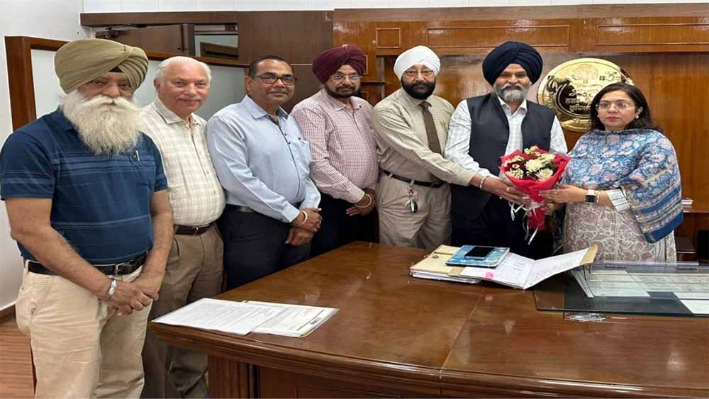 म्युनिसिपल कमिश्नर से FICO की खास मुलाकात, इंडस्ट्री मुद्दों पर हुई खुली चर्चा म्युनिसिपल कमिश्नर से FICO की खास मुलाकात, इंडस्ट्री मुद्दों पर हुई खुली चर्चा