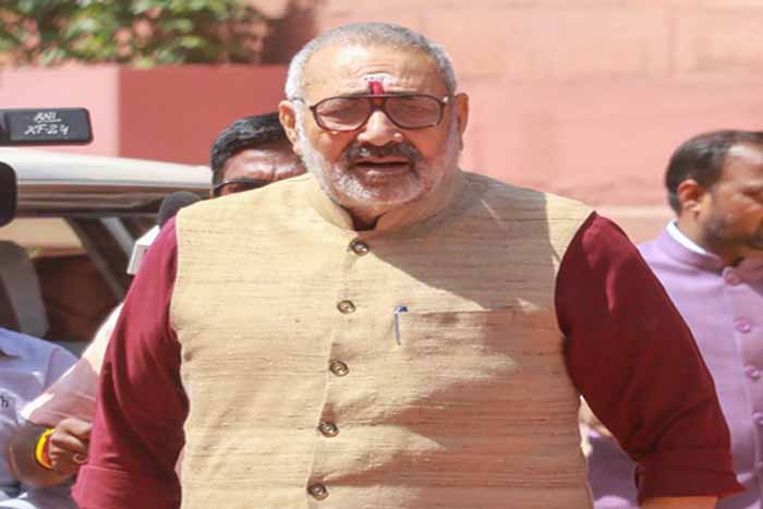 गिरिराज सिंह का हमला: राहुल गांधी पर लगाए गंभीर आरोप, संसद में बयान से मचा सियासी घमासान