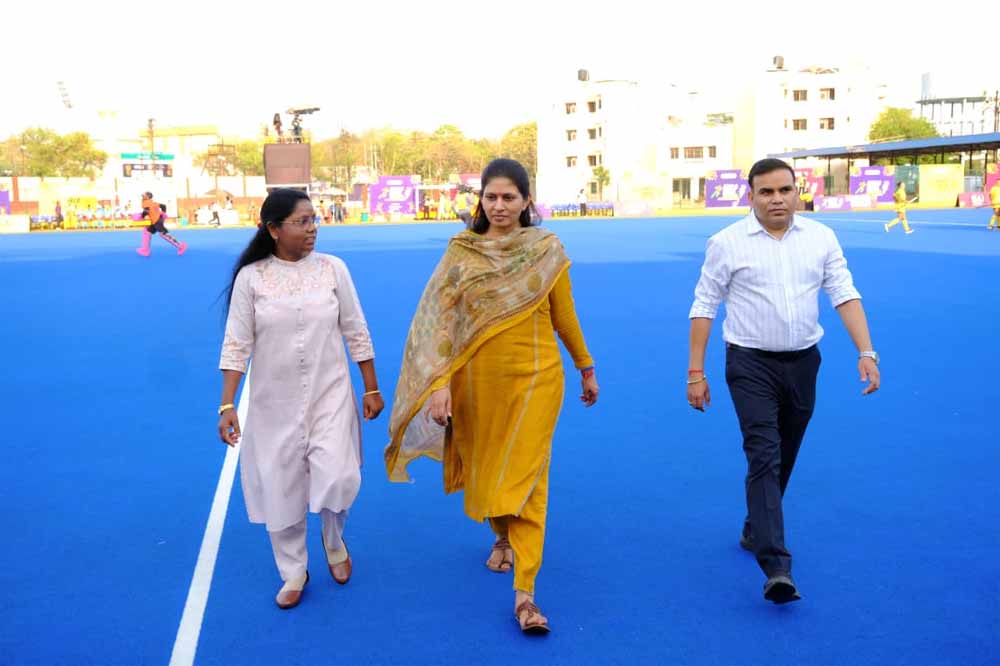 खडसे ने खेलो इंडिया ट्राइबल गेम्स-2026 के दौरान जगदलपुर का दौरा किया और 2500 से अधिक आदिवासी एथलीटों को 'भविष्य का ओलंपियन' बताया