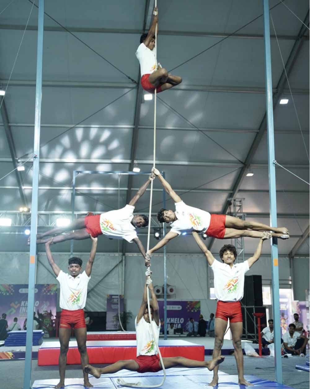 मल्लखंभ में दिखा कौशल और संतुलन, ट्राइबल गेम्स में शानदार अंत