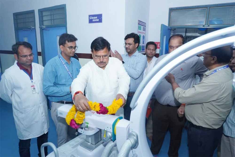 बिरला नगर अस्पताल को मिली नई सौगात, ऊर्जा मंत्री तोमर ने किया सी-आर्म मशीन का शुभारंभ