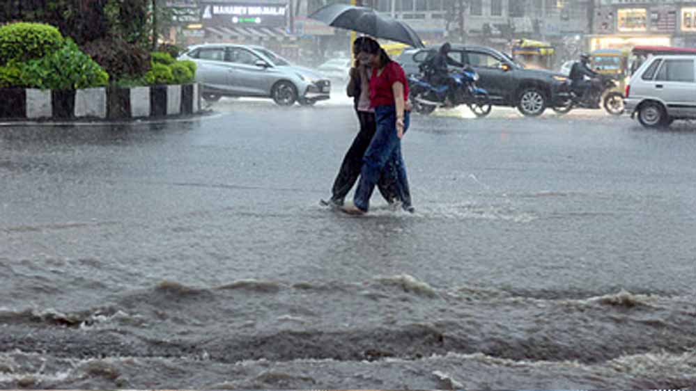 मध्य प्रदेश में 3 चक्रवात सक्रिय, 7 जिलों में बारिश, 11 जिलों में अलर्ट; ओले पड़ने की आशंका