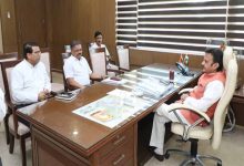 नर्सिंग कॉलेजों की छात्राओं की नियुक्ति में उपलब्ध सभी जिलों का विकल्प करें प्रदान