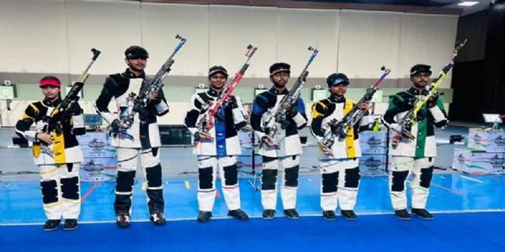 10 मीटर एयर राइफल मिक्स्ड टीम इवेंट में खिलाड़ियों ने दिखाया दम, शूटिंग चैंपियनशिप में रोमांचक मुकाबले 10 मीटर एयर राइफल मिक्स्ड टीम इवेंट में खिलाड़ियों ने दिखाया दम, शूटिंग चैंपियनशिप में रोमांचक मुकाबले