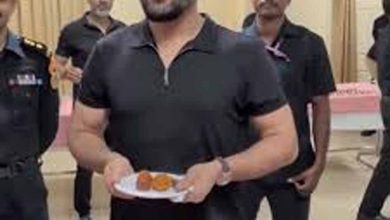 MS Dhoni ने NSG कमांडोज के साथ की शूटिंग प्रैक्टिस, IPL 2026 में वापसी को लेकर बढ़ी उम्मीदें