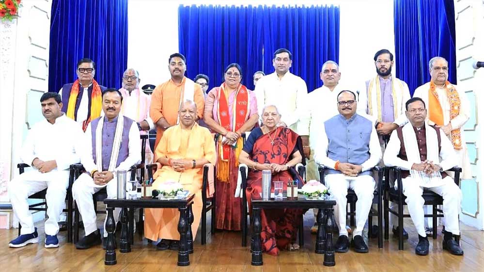 योगी कैबिनेट फुल होने के बाद, BJP की 2024 की तैयारी और चुनावी स्थिति पर सवाल