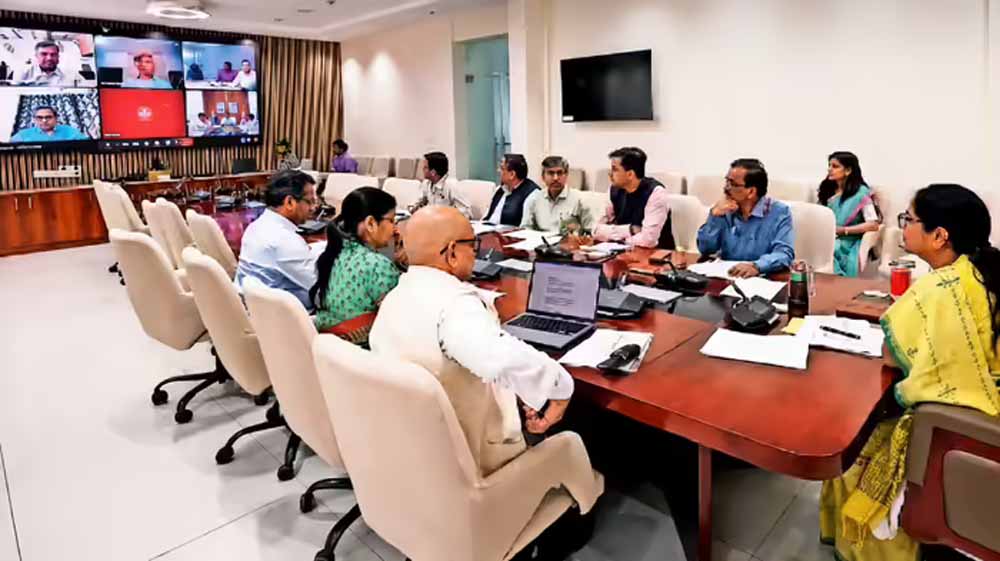 CM रेखा गुप्ता समेत मंत्री घर से कर रहे काम, सचिवालय में पसरा सन्नाटा