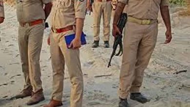 बिहार में बदमाशों पर पुलिस का शिकंजा, पैर में गोली मारकर किए गिरफ्तार