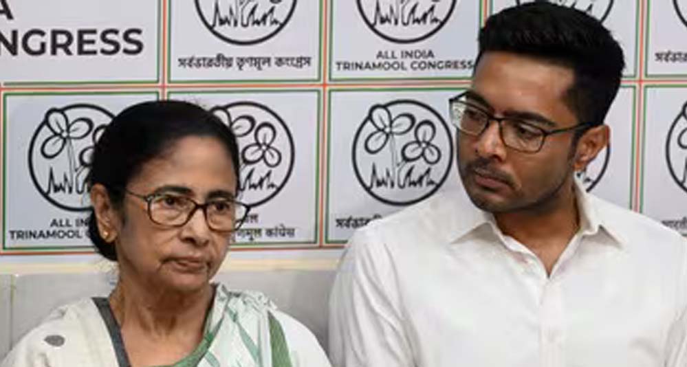 ममता के घर में TMC नेताओं की तीखी बयानबाजी, अभिषेक बनर्जी पर टिप्पणियों से बढ़ी सियासी हलचल