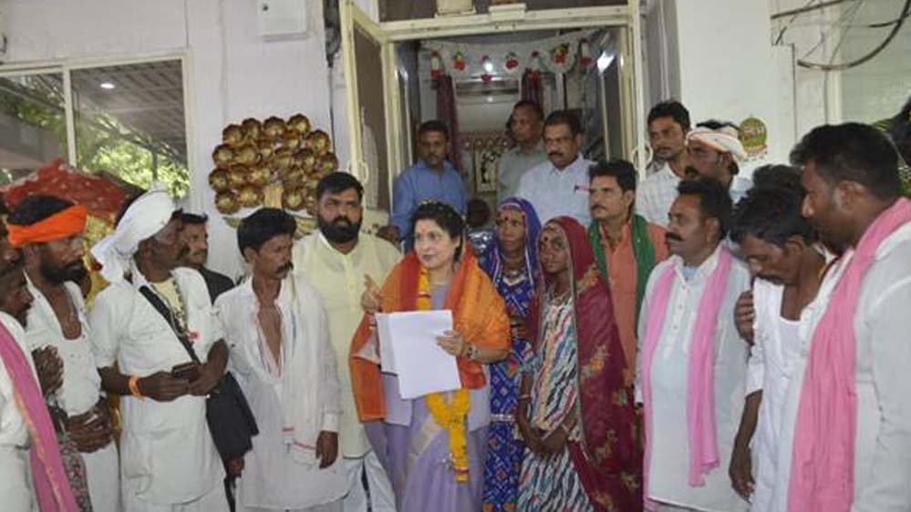 राज्यमंत्री गौर ने अशोकनगर जिले के कलेक्टर को दिए निर्देश
