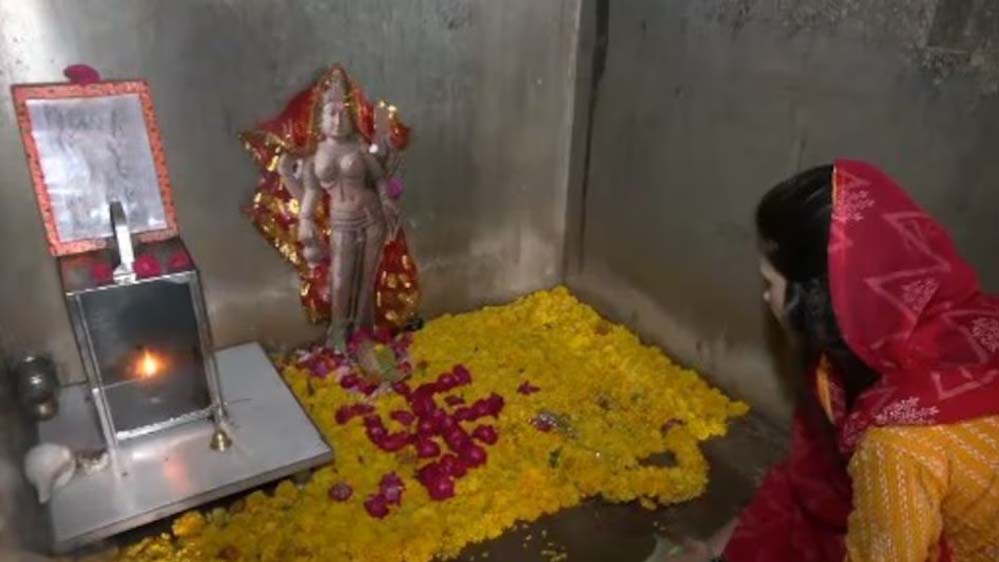 भोजशाला में अखंड पूजा और महाआरती, 721 साल बाद दिखा ऐतिहासिक नजारा भोजशाला में अखंड पूजा और महाआरती, 721 साल बाद दिखा ऐतिहासिक नजारा