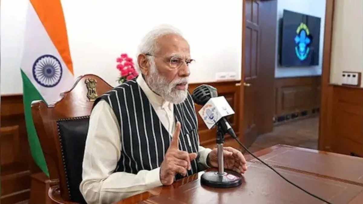 हीटवेव के बीच पीएम मोदी ने दिया स्वास्थ्य मंत्र, बोले- पानी पीते रहें और आम पन्ना-लस्सी का लें आनंद
