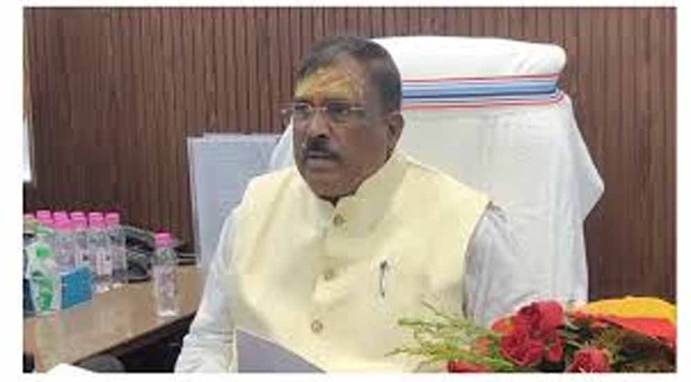 सभी जिलों में पर्यटन और रोजगार की संभावनाएं तलाशकर युवाओं को अवसर देने पर जोर