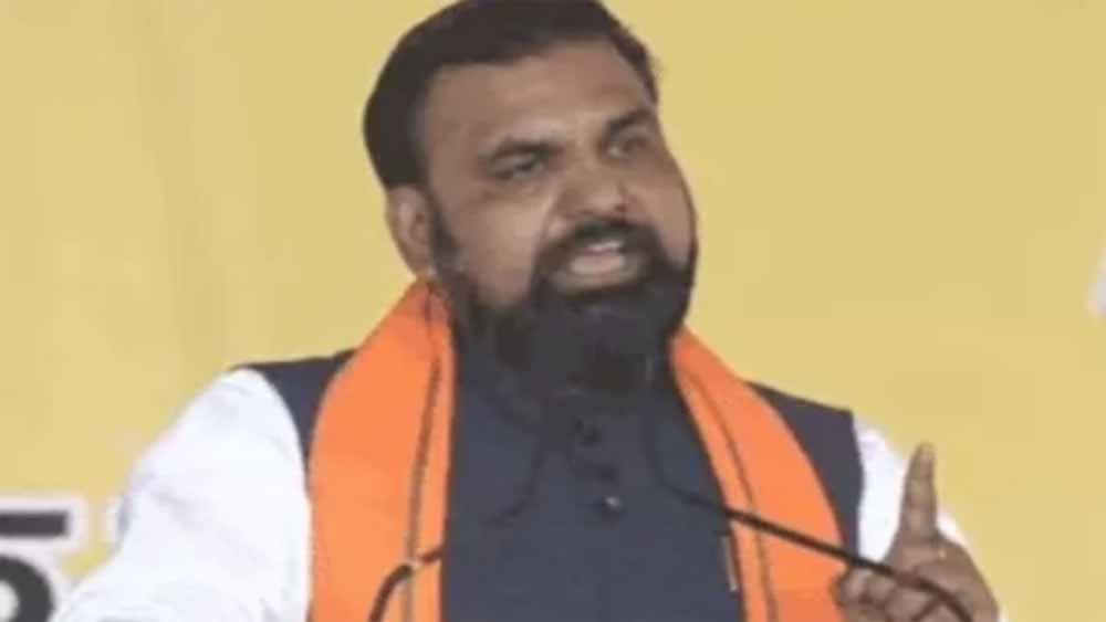 इलाज में लापरवाही बर्दाश्त नहीं, मरीज रेफर करने पर कार्रवाई के संकेत इलाज में लापरवाही बर्दाश्त नहीं, मरीज रेफर करने पर कार्रवाई के संकेत