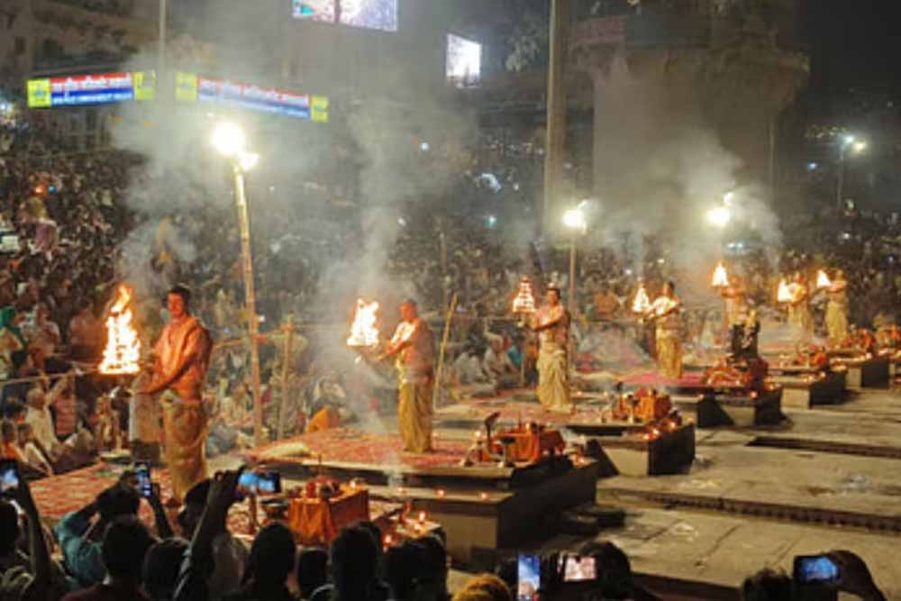 बिहार में गंगा दशहरा पर नई धार्मिक पहल, अब रोज मंदिरों में गूंजेगी गंगा आरती