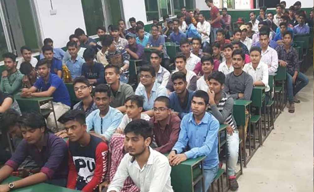 शिक्षा व्यवस्था में बड़ा एक्शन, भागलपुर-बांका के कोचिंग संस्थानों की होगी निगरानी