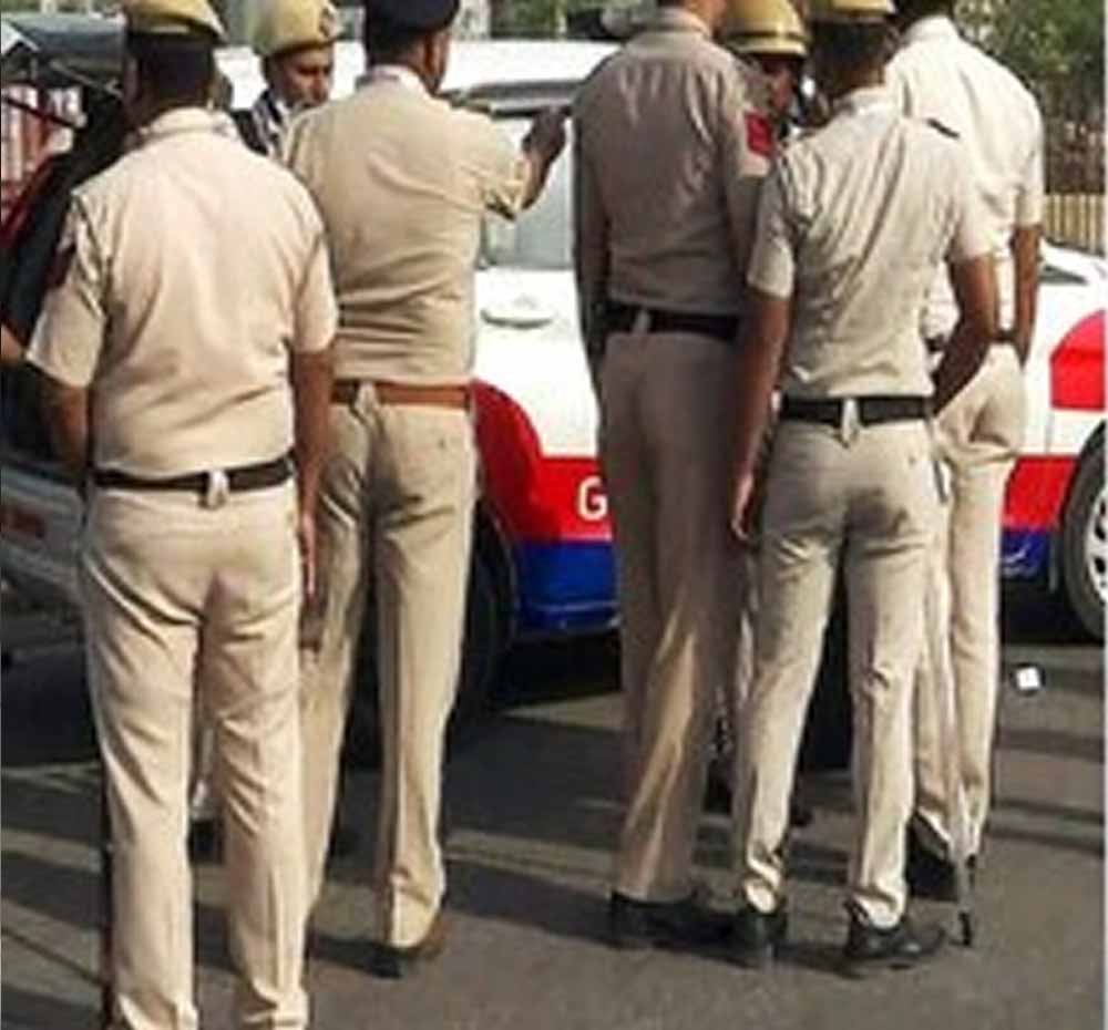 अपराधियों पर शिकंजा: फरीदाबाद में 10 क्राइम ब्रांच टीमों की एक साथ दबिश