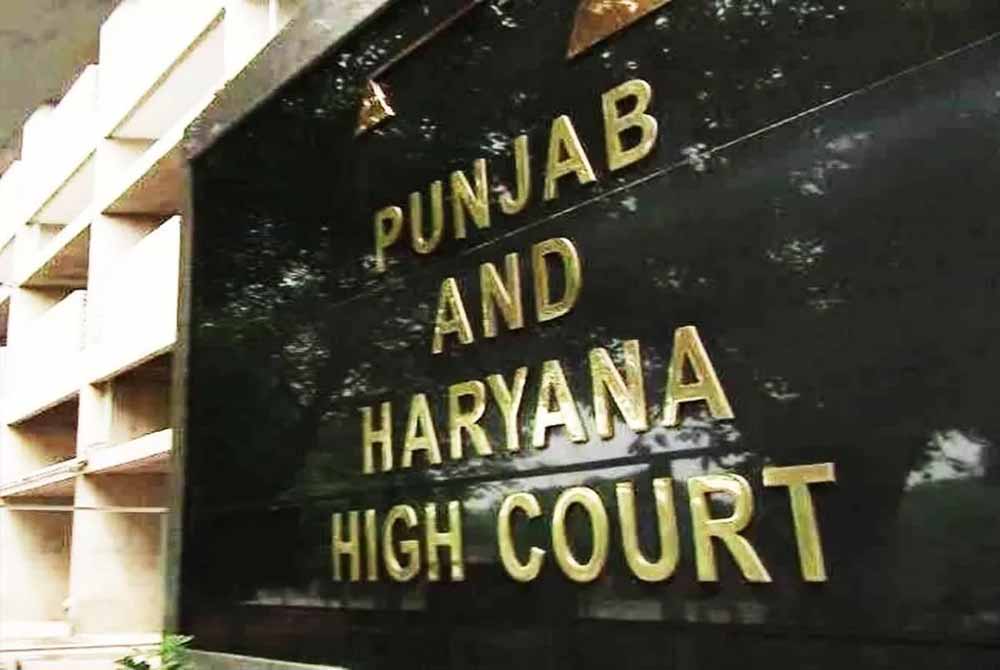 HSSC सचिव के रवैये पर हाई कोर्ट नाराज, कोर्ट में पेश न होने पर थमाया अवमानना नोटिस
