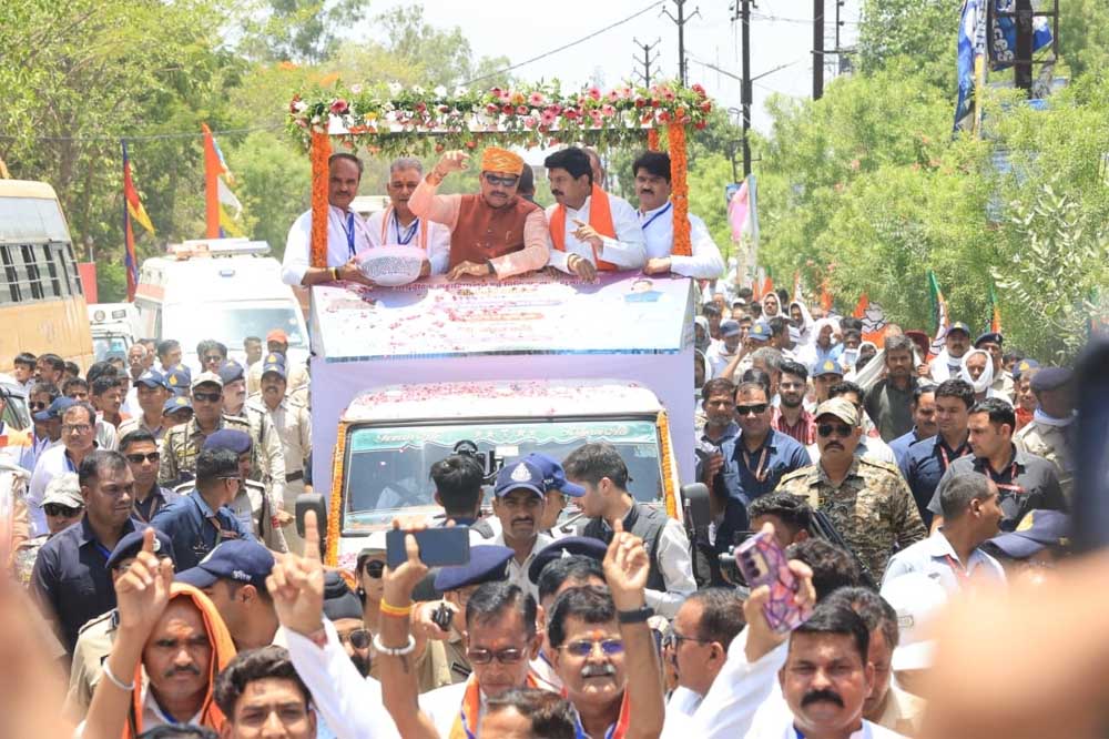 प्रधानमंत्री मोदी के 12 वर्षों का स्वर्णिम कार्यकाल अभिनंदन योग्य