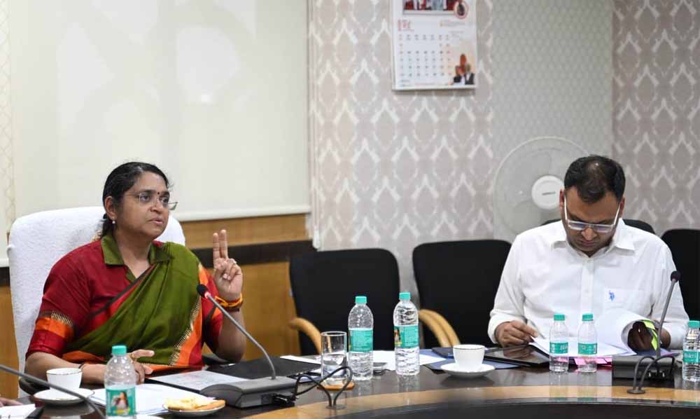 शहरों का विकास राज्य के विकास का पर्याय है, योजनाओं का लाभ अंतिम व्यक्ति तक पहुंचे - शंगीता आर.