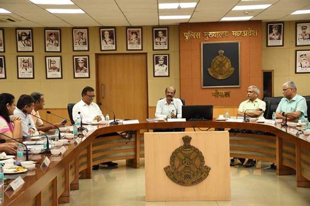 डीजीपी कैलाश मकवाणा की अध्यक्षता में म.प्र. पुलिस स्वास्थ्य सुरक्षा योजना (PHPS) न्यासी मंडल की महत्वपूर्ण बैठक सम्पन्न
