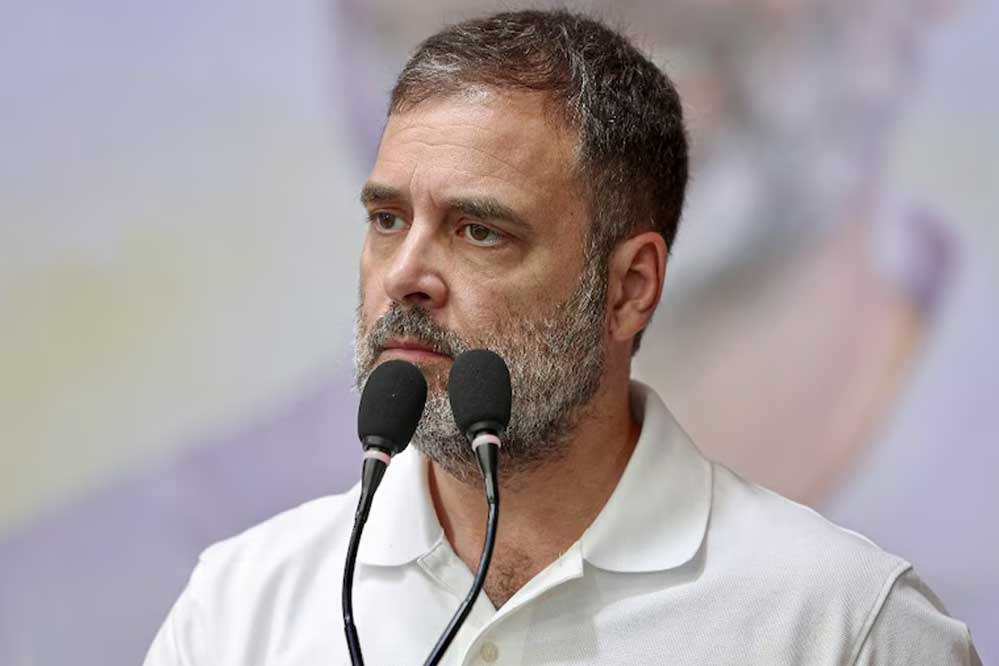 ‘एक साल में गिर जाएगी मोदी सरकार’— राहुल गांधी के दावे में कितना दम? राहुल गांधी का बड़ा दावा: क्या सच में खतरे में है मोदी सरकार या सिर्फ सियासी बयानबाजी?