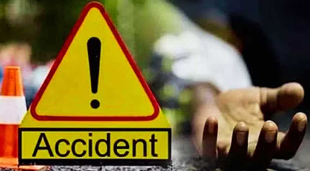 तेज रफ्तार कार ने अंबेडकरनगर में मचाई तबाही, 8 लोगों की मौत