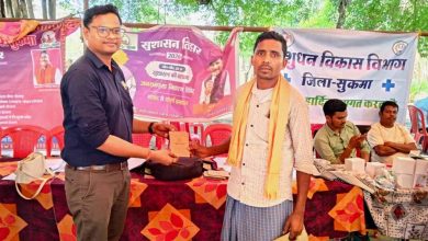 झापरा सुशासन शिविर में मौके पर ही बांटे गए 35 प्रमाण पत्र